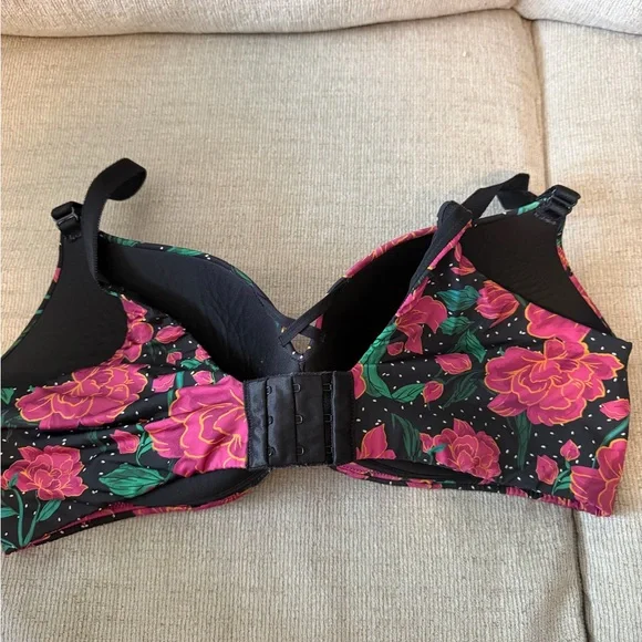 torrid Dream Wire-Free Push-Up Bra - Picture 2 of 7